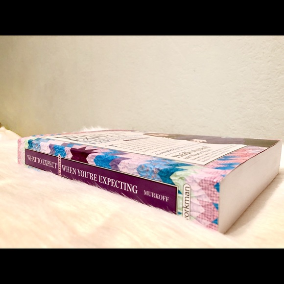 What to expect when expecting pregnancy book - Picture 3 of 4